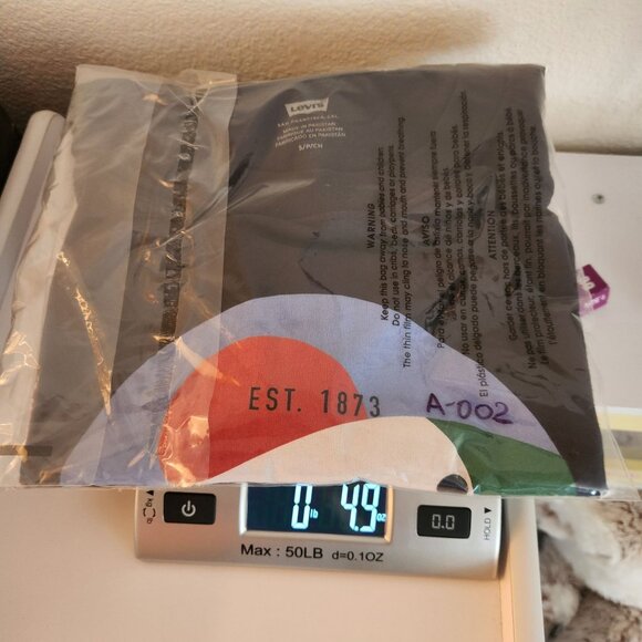 Levi's Crop Top Boxy Tee Varsity Multicolor Logo Women's Size S 100% Cotton - Picture 10 of 10